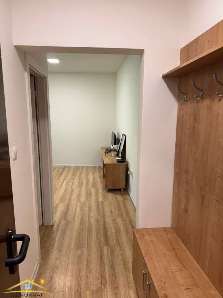 913227_9f5670d926844240ae4291673a6fffee (2).jpg