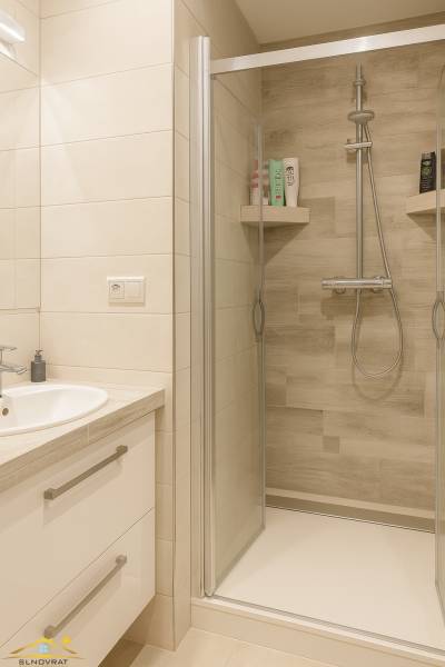 ChatGPT Image 19. 11. 2025, 13_44_19.png