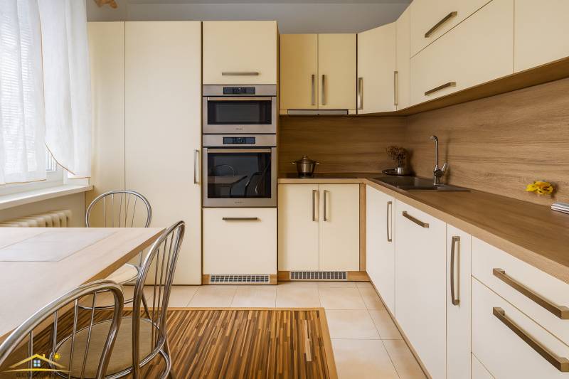 ChatGPT Image 19. 11. 2025, 12_53_32.png