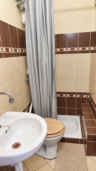 14_kupelna_s_wc.jpg